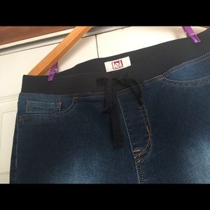 LEI Stretch Jeggings